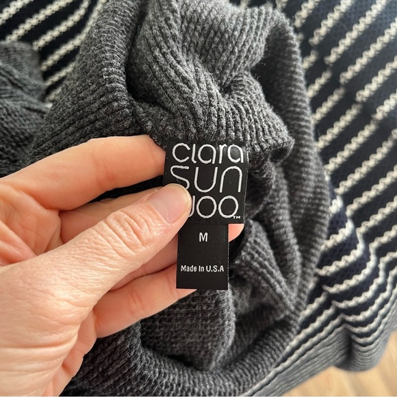 Clara Sun Woo Sweater Women's Medium Gray Thermal Waffle Knit Turtleneck Neutral - Picture 7 of 8